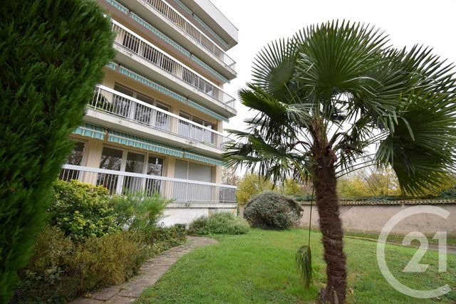 Appartement F4 à vendre - 5 pièces - 122,79 m2 - Les Cheres - 69 - RHONE-ALPES